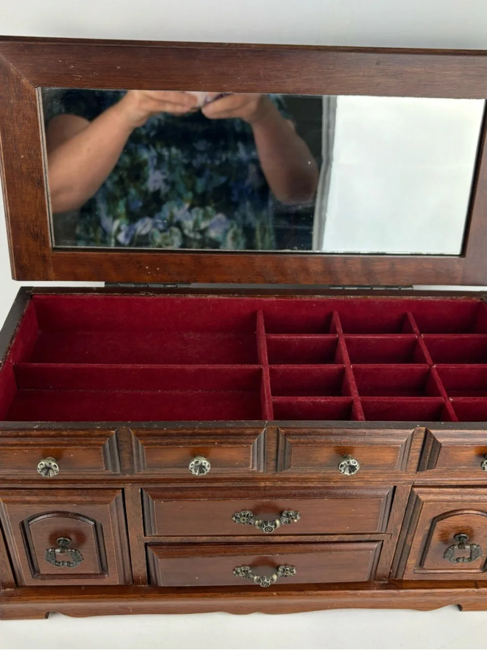 VTG- Dark Wood Jewelry Box/lift-top/ring drawers-dresser top storage/otganizer